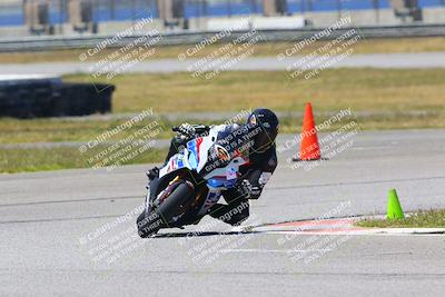 media/Apr-23-2022-Fastrack Riders (Sat) [[cb2d6ae73d]]/LEVEL 4/1PM TURN 6 OUTSIDE/